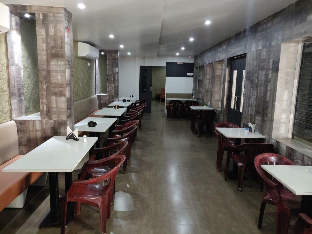 Hotel Jagat Siliguri Zewnętrze zdjęcie